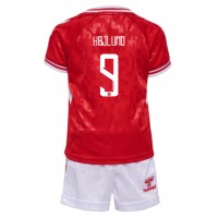 Maglie da calcio Danimarca Rasmus Hojlund #9 Prima Maglia Bambino Europei 2024 Manica Corta (+ Pantaloni corti)